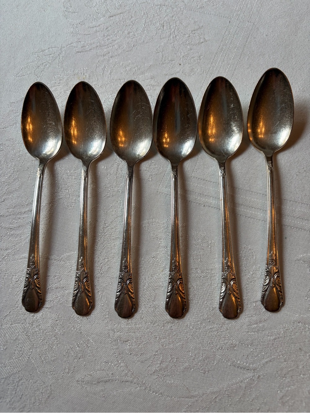 Wm. Rogers Silverplate Avalon Cabin Dessert Spoon - 6 Pieces